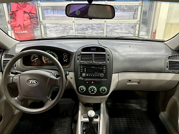 Kia Cerato, 2007г, передний привод, механика