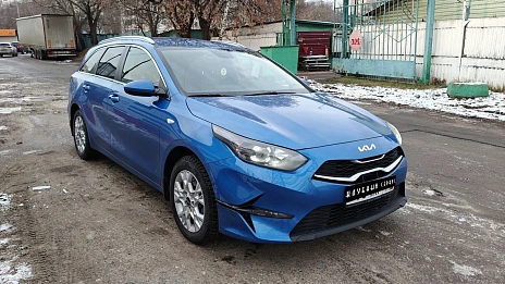 Kia Ceed, 2022г, передний привод, автомат