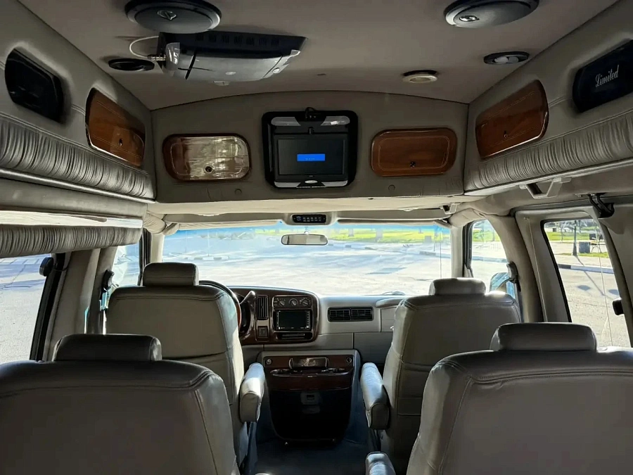 Chevrolet Express, 2001г., задний привод, автомат