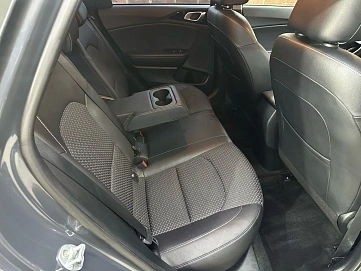 Kia Ceed, 2020г, передний привод, автомат