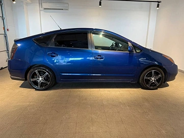 Toyota Prius, 2009г, передний привод, автомат