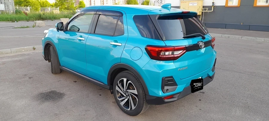 Toyota Raize, 2020г., передний привод, вариатор