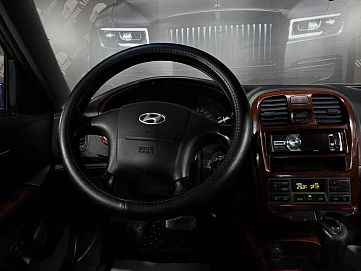 Hyundai Sonata, 2006г, передний привод, автомат