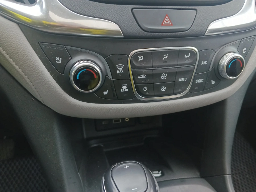 Chevrolet Equinox, 2020г., полный привод, автомат