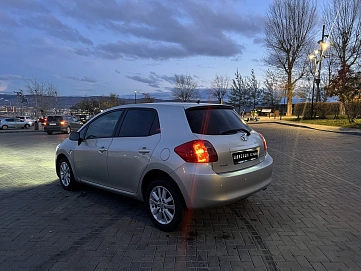 Toyota Auris, 2007г, передний привод, робот