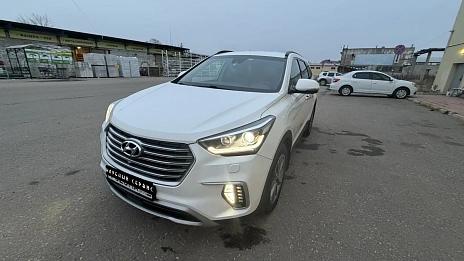 Hyundai Santa Fe, 2016г, полный привод, автомат