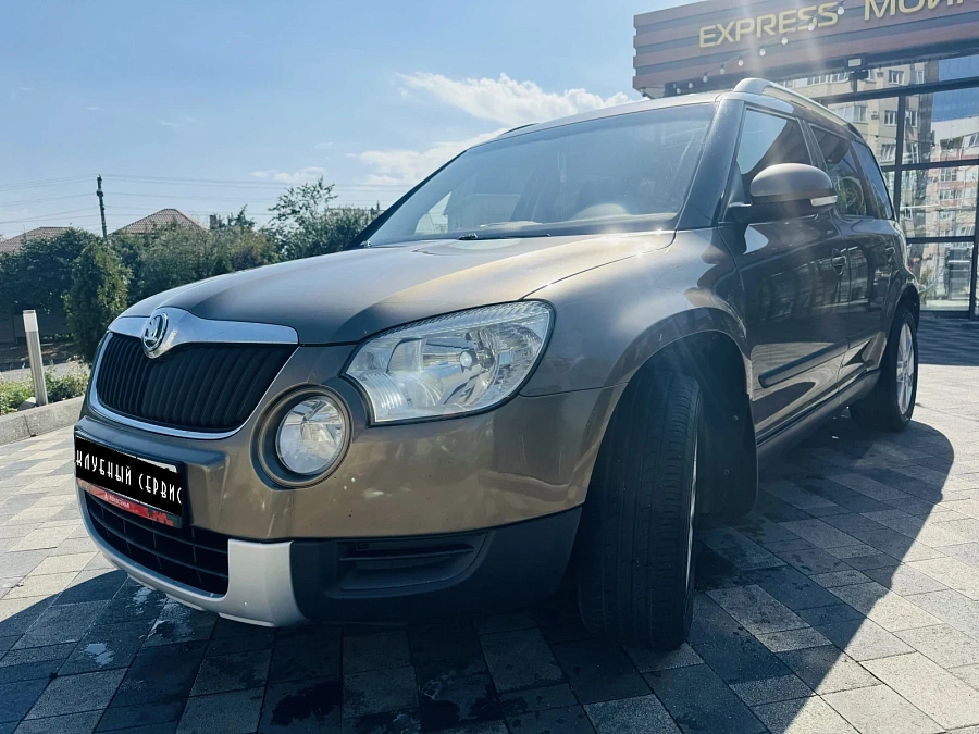 Skoda Yeti, 2011г., полный привод, робот