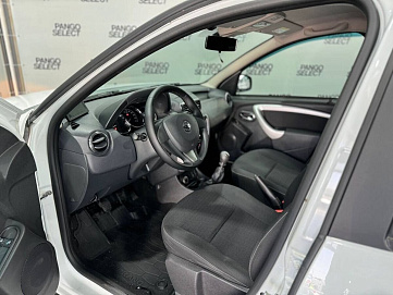 Nissan , 2018г., передний привод, механика