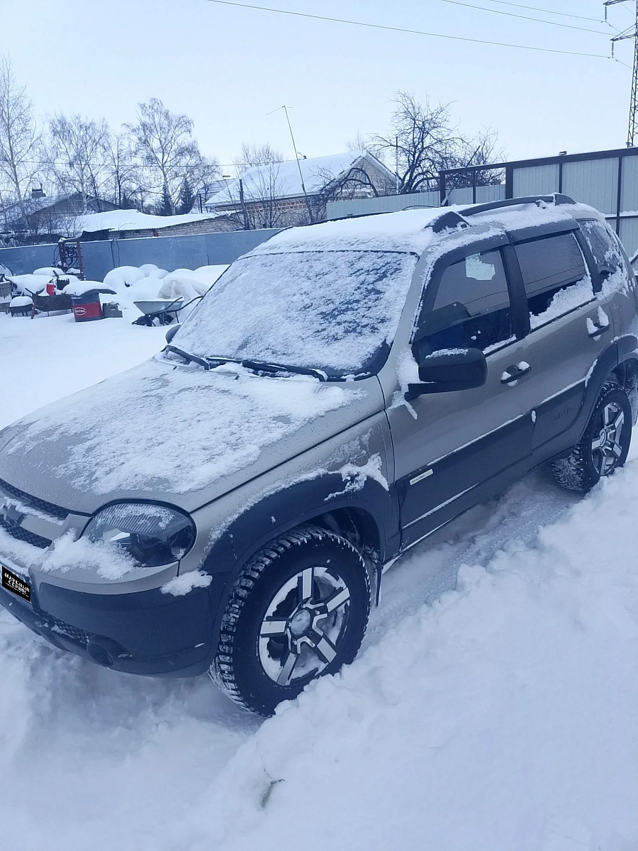 Chevrolet Niva, 2012г., полный привод, механика