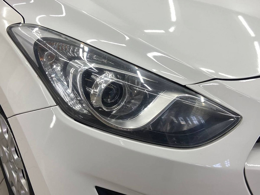Hyundai i30, 2012г., передний привод, автомат