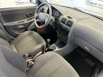 Hyundai Accent, 2006г, передний привод, механика