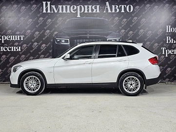 BMW X1, 2012г, задний привод, автомат
