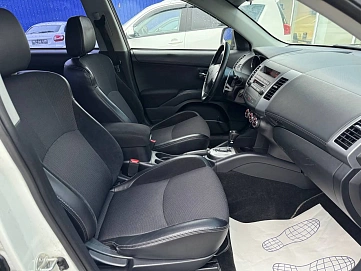 Peugeot 4007, 2011г, полный привод, вариатор