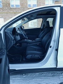 Honda Vezel, 2021г, передний привод, вариатор