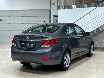 Hyundai Solaris, 2011г, передний привод, автомат