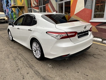Toyota Camry, 2020г, передний привод, автомат