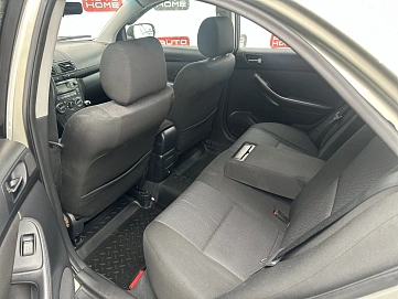 Toyota Avensis, 2008г., передний привод, механика