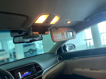 Hyundai Elantra, 2018г, передний привод, автомат