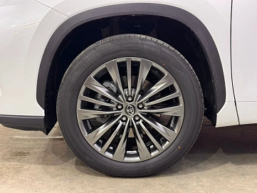 Toyota Highlander, 2025г, полный привод, автомат