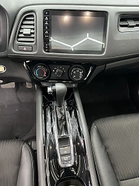 Honda Vezel, 2022г, передний привод, вариатор