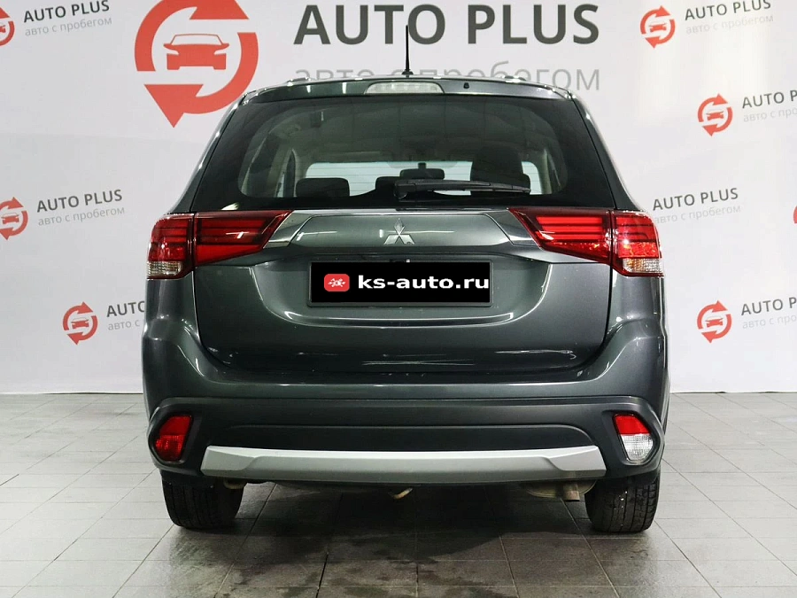 Mitsubishi Outlander, 2016г., передний привод, вариатор