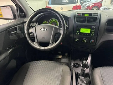 Kia Sportage, 2009г, передний привод, механика