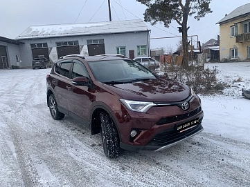 Toyota RAV4, 2018г, полный привод, вариатор
