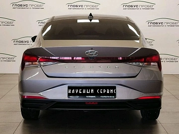 Hyundai Elantra, 2021г, передний привод, автомат
