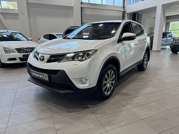 Toyota RAV4, 2013г, полный привод, вариатор