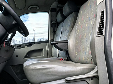 Volkswagen Transporter, 2003г, передний привод, механика