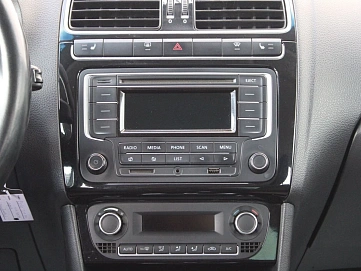 Volkswagen Polo, 2014г, передний привод, автомат