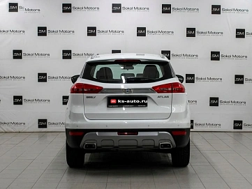 Geely Atlas, 2018г, передний привод, автомат