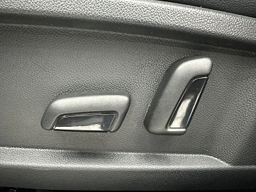 Volkswagen Lavida, 2022г, передний привод, робот