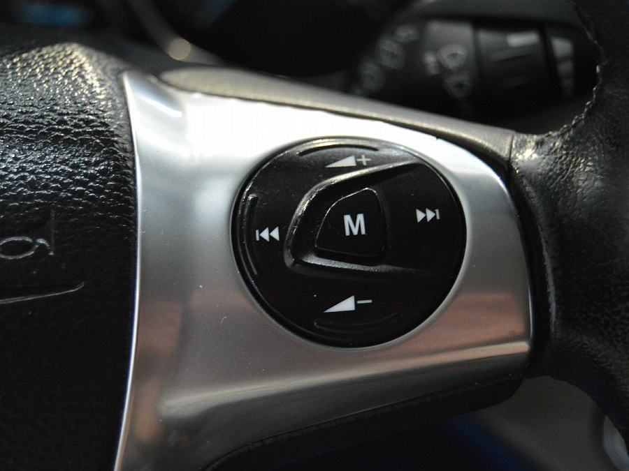 Ford Kuga, 2013г., передний привод, механика