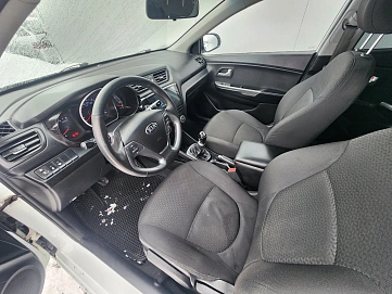 Kia Rio, 2015г, передний привод, механика