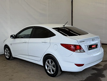 Hyundai Solaris, 2013г., передний привод, автомат