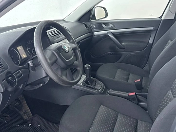 Skoda Octavia, 2012г, передний привод, механика