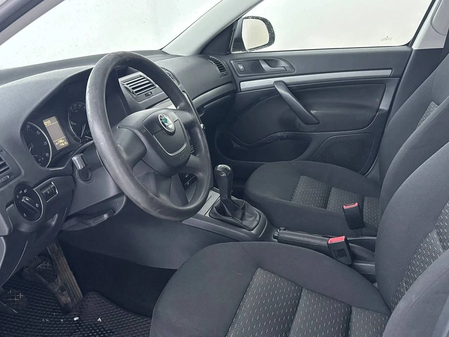 Skoda Octavia, 2012г., передний привод, механика