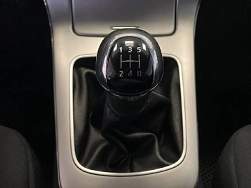 Nissan Sentra, 2016г, передний привод, механика