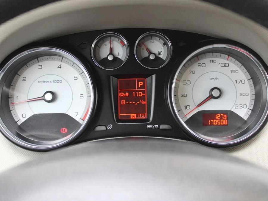 Peugeot 308, 2008г., передний привод, автомат