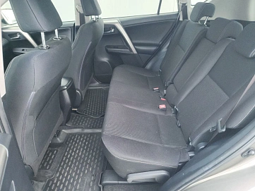 Toyota RAV4, 2014г, передний привод, вариатор