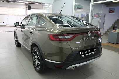 Renault Arkana, 2019г, передний привод, вариатор