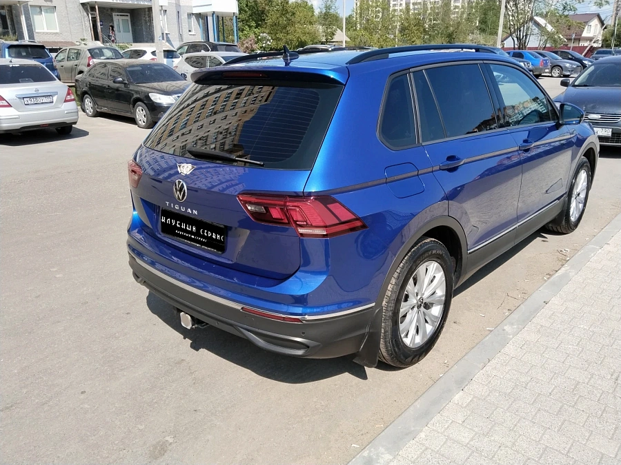 Volkswagen Tiguan, 2021г., передний привод, робот