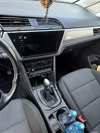 Volkswagen Touran, 2019г, передний привод, робот