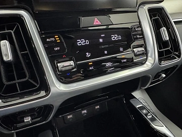 Kia Sorento, 2023г, полный привод, робот