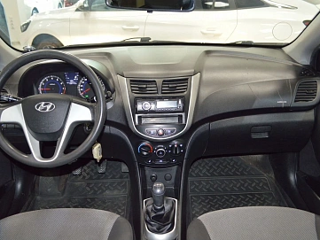 Hyundai Solaris, 2014г, передний привод, механика