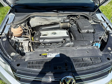 Volkswagen Tiguan, 2015г, полный привод, автомат