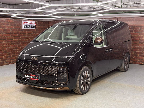 Hyundai Staria, 2023г., полный привод, автомат