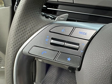 Hyundai Staria, 2022г, передний привод, автомат