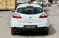 Renault Megane, 2012г., передний привод, механика